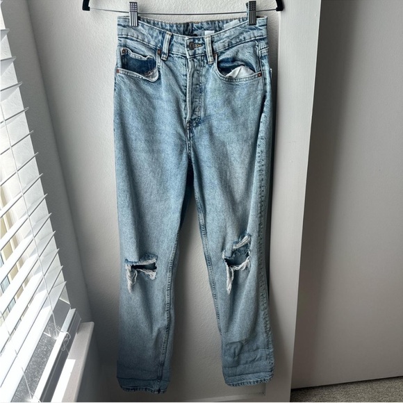 H&M Light Blue High Rise Women Jeans - Picture 1 of 3
